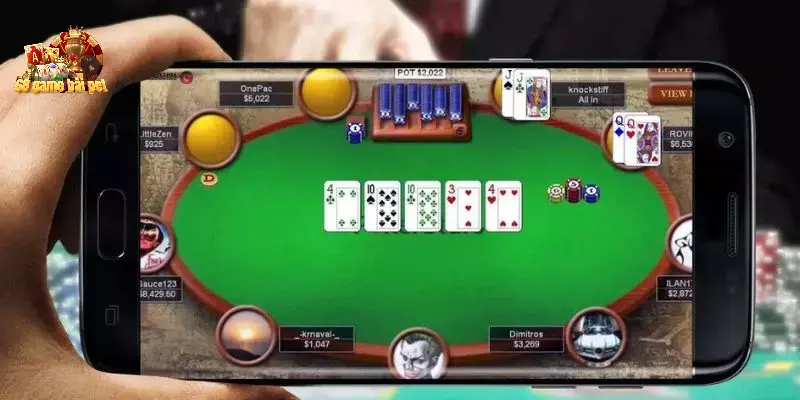 Hạn chế để lộ bài khi chơi game poker đổi thưởng